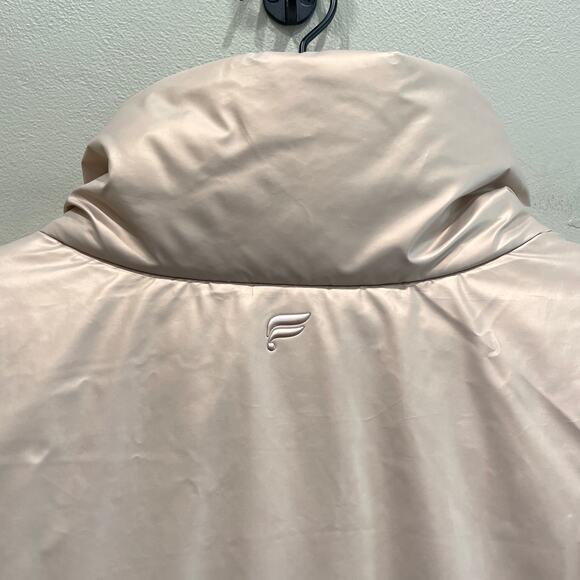 Fabletics Oversized Puffer Vest in Natural Blush/Bronzed Brown - Size: Small - Picture 10 of 11